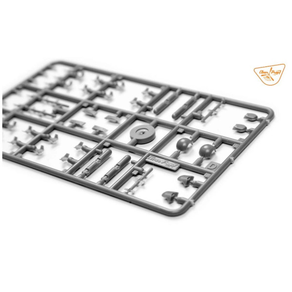 TB.2 Unmanned Aerial Vehicle STARTER KIT 1/48 Clear Prop 4809