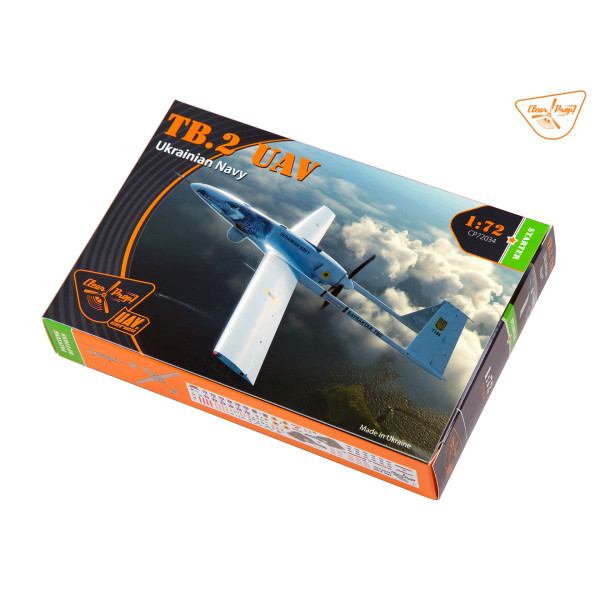 TB.2 UAV UKRAINIAN NAVY  STARTER KIT 1/72 Clear Prop 72034