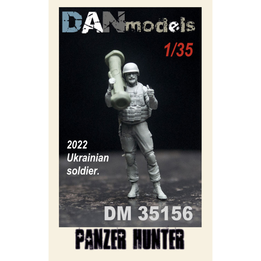 Panzer hunter. Ukrainian soldier. 2022  (resin)   1/35 DANmodels  35156