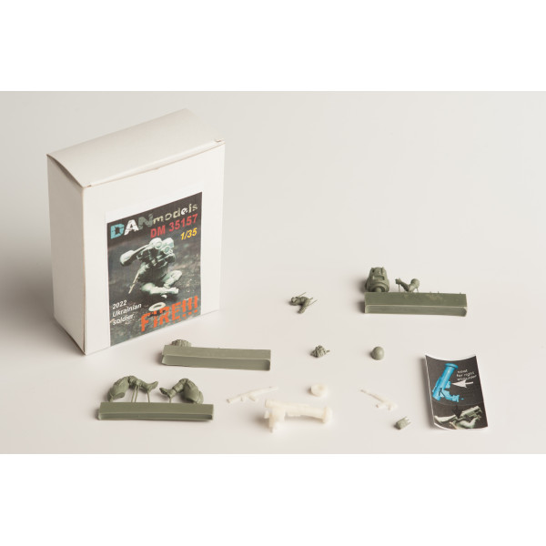 Вогонь. Український солдат. 2022 рік  (Смола) 1/35 DANmodels 35157