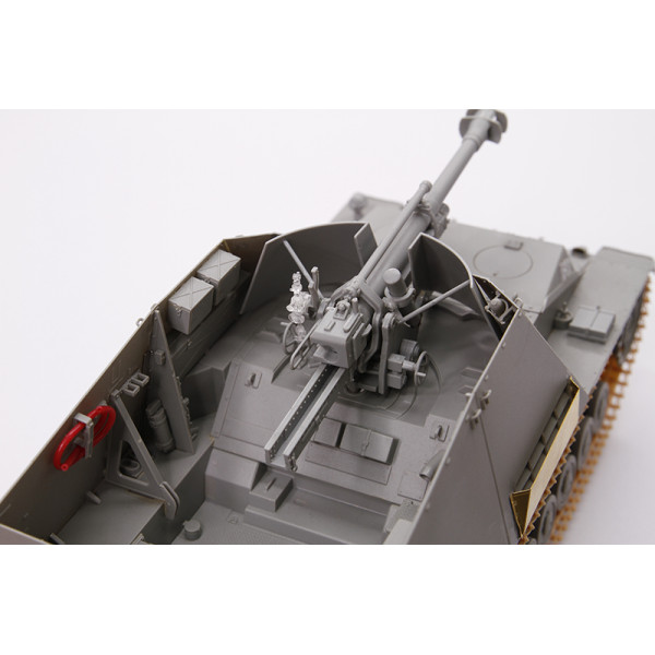 Sd.Kfz.165 Hummel-Wespe - Німецька САУ  1/35 Dragon Models 6535