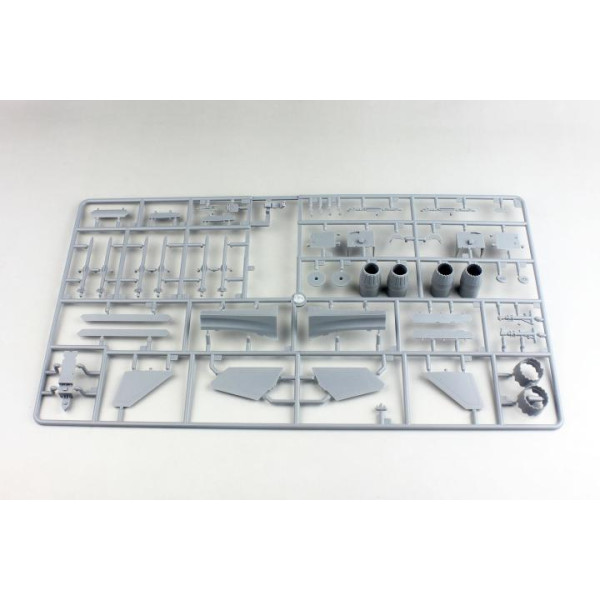 J-20 Stealth Fighter Beast Mode 1/72 Dream Model 720010