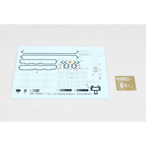 J-20 Stealth Fighter Beast Mode 1/72 Dream Model 720010