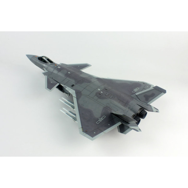 J-20 Stealth Fighter Beast Mode 1/72 Dream Model 720010