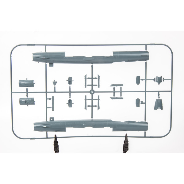 MiG-21bis 1/48 Eduard 84130 MiG-21bis 1/48 Eduard 84130