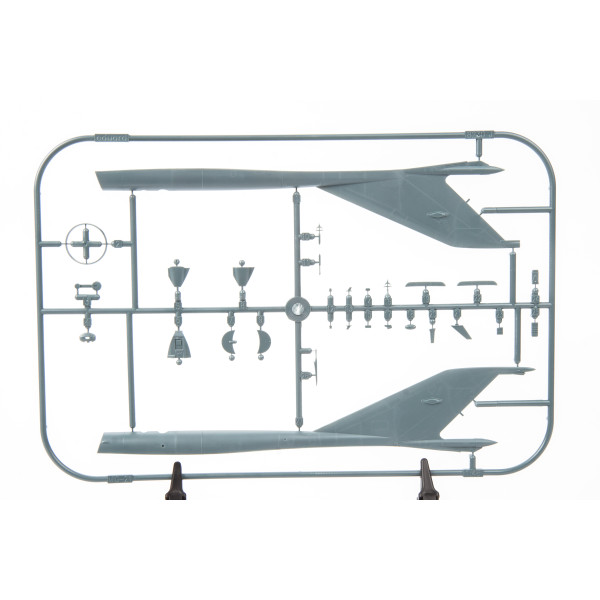 MiG-21bis 1/48 Eduard 84130 MiG-21bis 1/48 Eduard 84130