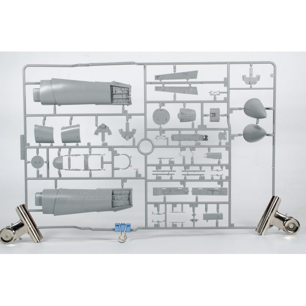 F-15E Strike Eagle Dual Roles Fighter w/New Targeting Pod & Ground Attack Weapons 1/48 Great Wall Hobby GWH L4822