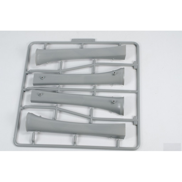 F-15E Strike Eagle Dual Roles Fighter w/New Targeting Pod & Ground Attack Weapons 1/48 Great Wall Hobby GWH L4822