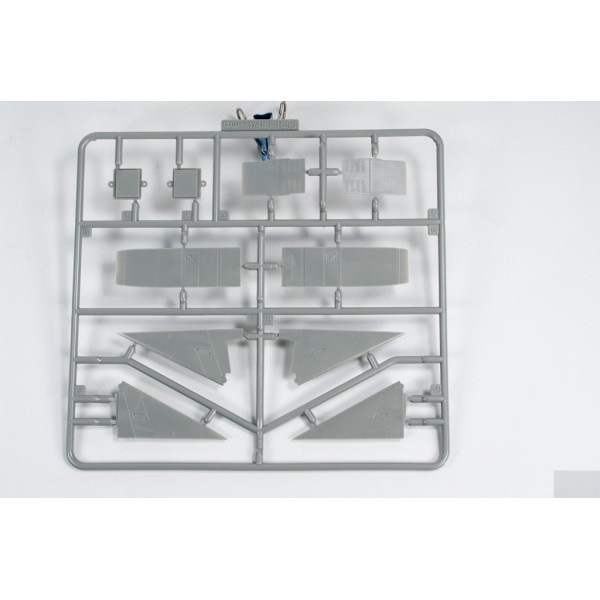 F-15E Strike Eagle Dual Roles Fighter w/New Targeting Pod & Ground Attack Weapons 1/48 Great Wall Hobby GWH L4822
