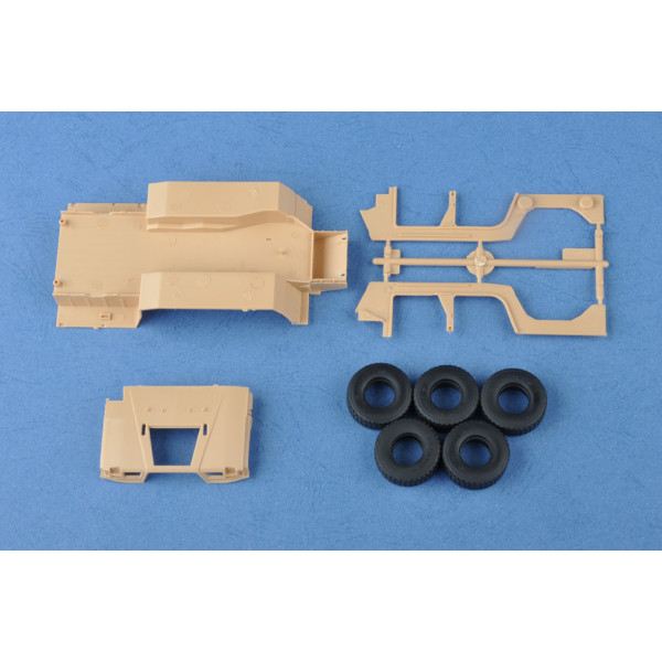 Броньований автомобіль Meng Shi 1.5 ton 1/35 HobbyBoss 82469