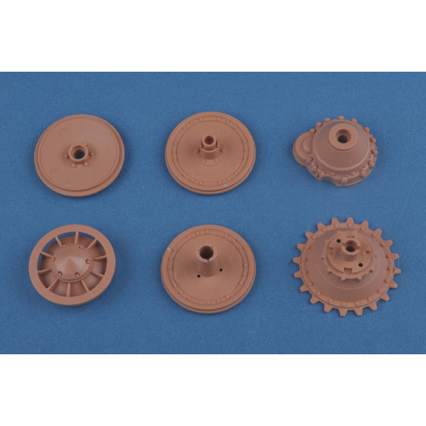 Pz.Kpfw. VI Tiger I 1/16 HobbyBoss 82601