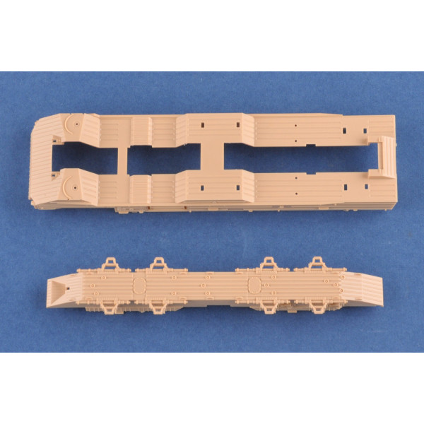 Soviet missile vehicle SS-23 "Spider" 1/72 HobbyBoss 82926