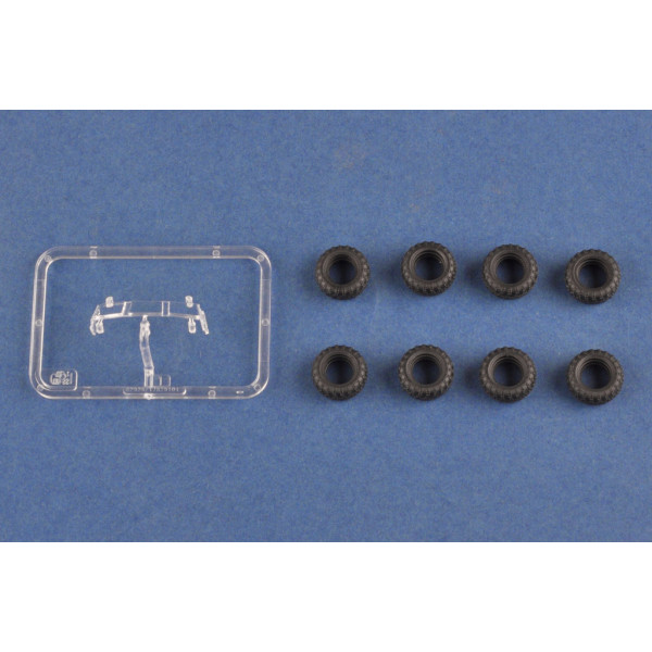 Soviet missile vehicle SS-23 "Spider" 1/72 HobbyBoss 82926