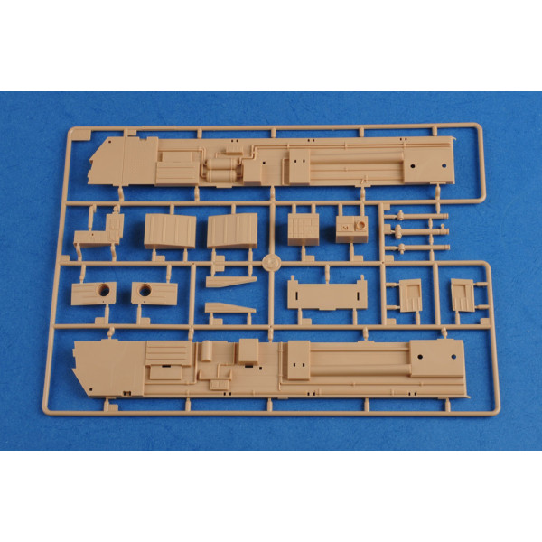     Soviet SS-23 Spider Tactical Ballistic Missile  1/35 HobbyBoss 85505