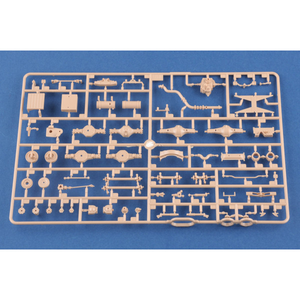 Ukraine KrAZ-6322 "Soldier" Cargo Truck  1/35 HobbyBoss 85512