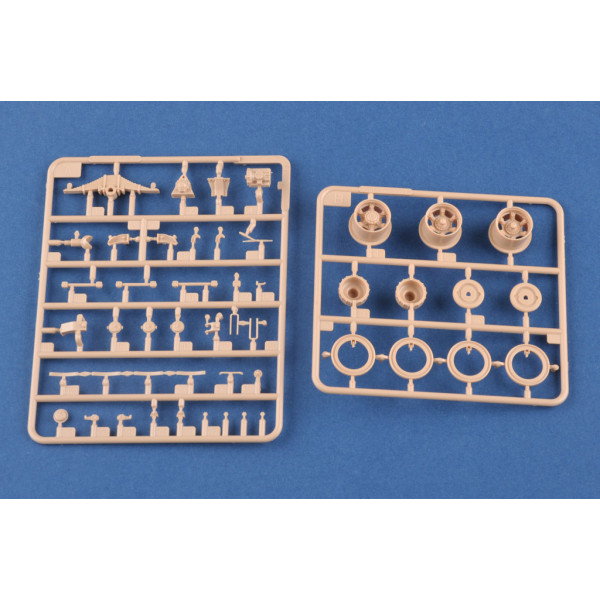 Ukraine KrAZ-6322 "Soldier" Cargo Truck  1/35 HobbyBoss 85512