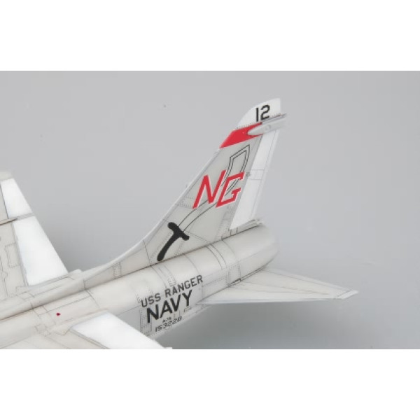 A-7A Corsair II   1/72 HobbyBoss 87201