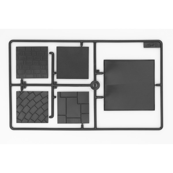 British Police Female Officer   1/16 ICM 16009