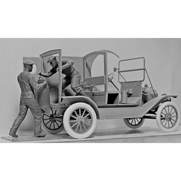 American Gasoline Loaders (1910s) 1/24 ICM 24018