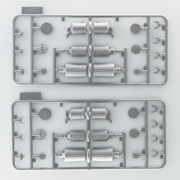 Gasoline Delivery, Model T 1912 Delivery Car with American Gasoline Loaders 1/24  ICM 24019