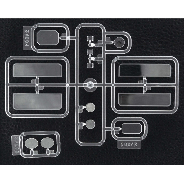 Gasoline Delivery, Model T 1912 Delivery Car with American Gasoline Loaders 1/24  ICM 24019