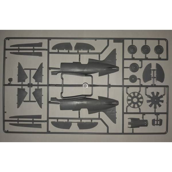 І-16 тип 24 з радянськими пілотами (1939-1942 р) 1/32 ICM 32007