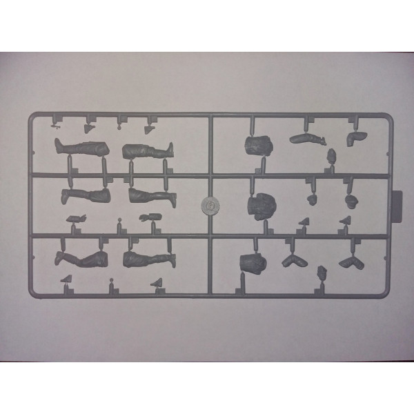 German Luftwaffe Pilots (1939-1945) (3 figures)  1/32 ICM 32101