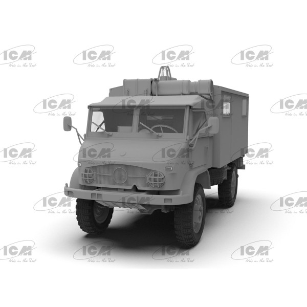 Unimog S 404 Krankenwagen German Military Ambulance 1/35 ICM 35138