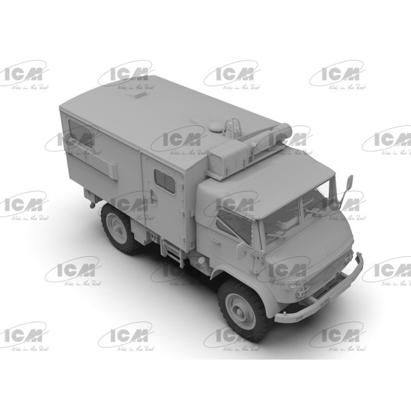 Unimog S 404 Krankenwagen German Military Ambulance 1/35 ICM 35138