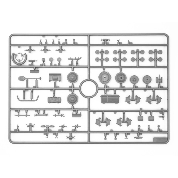 FCM 36 з французьким танковим екіпажем 1/35 ICM 35338