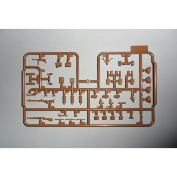 Horch 108 Typ 40 з німецької піхотою 1/35 ICM 35504