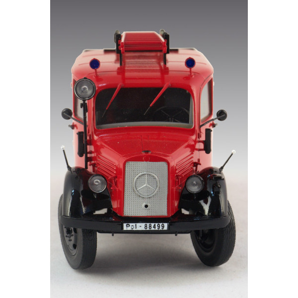 L1500S LF 8, Німецький легкий пожежний автомобіль  1/35 ICM 35527