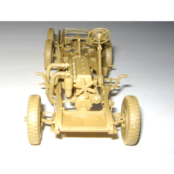 G4 (виробництва 1939 р.) Герм. легковий автомобіль з пасажирами 1/35 ICM 35531