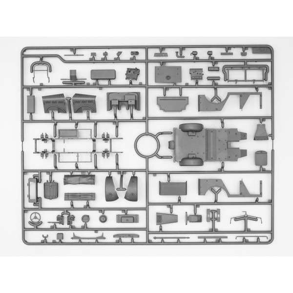 le.gl.Einheits-Pkw Kfz.4 з зенітною установкою 1/35 ICM 35584