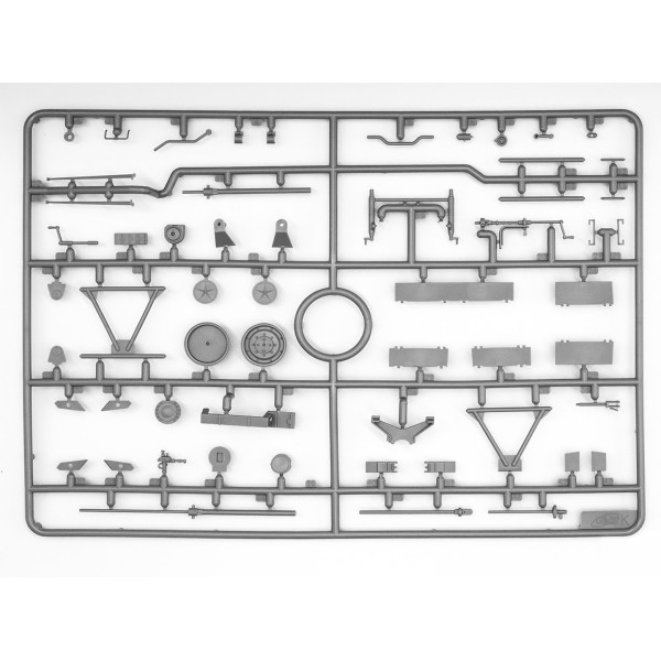 BM-13-16 on G7107 base 1/35 ICM 35595