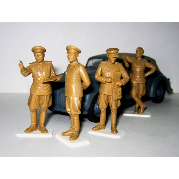 Радянський штабний персонал (1943-1945 р.р.) 1/35 ICM 35612