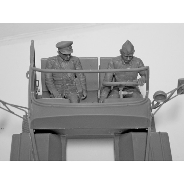 Радянські військовослужбовці (1979-1991), (5 фігур) 1/35 ICM 35636