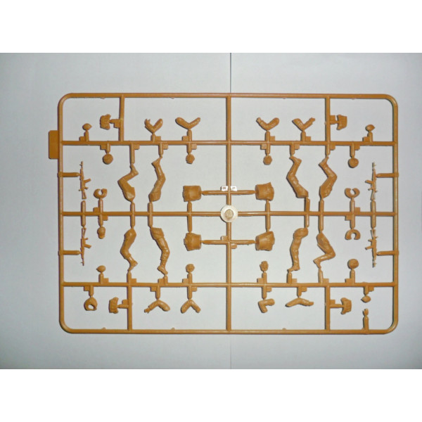 Радянські десантники на бронетехніці (1979-1991), (4 фігури) 1/35 ICM 35637