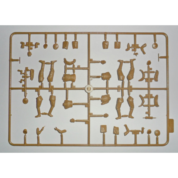 WWI Russian Infantry, (4 figures) 1/35 ICM 35677