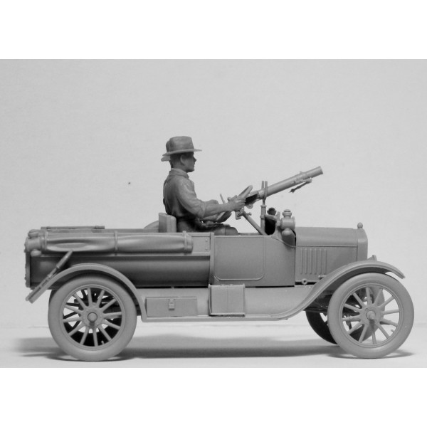 ANZAC Drivers (1917-1918) (2 figures) (100% new molds) 1/35 ICM 35707