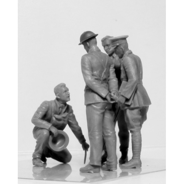  WWI British Tank Crew (4 figures) (100% new molds) 1/35 ICM 35708