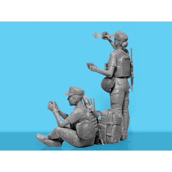 "War has no gender" Female servicemen of the Armed Forces of Ukraine 1/35 ICM 35755