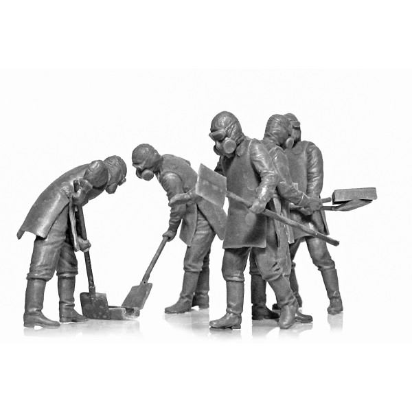 Chernobyl#3. Rubble cleaners (5 figures) 1/35 ICM 35903