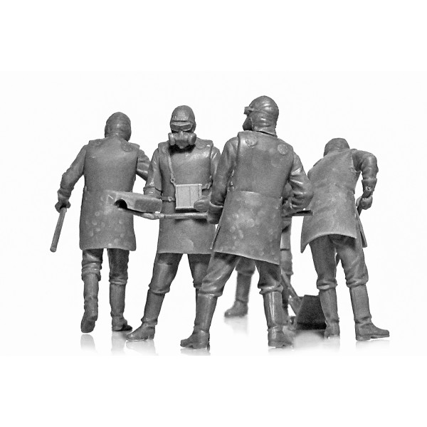 Chernobyl#3. Rubble cleaners (5 figures) 1/35 ICM 35903