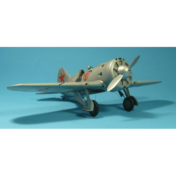 І-16 тип 24, Радянський винищувач ІІ МВ 1/48  ICM 48097