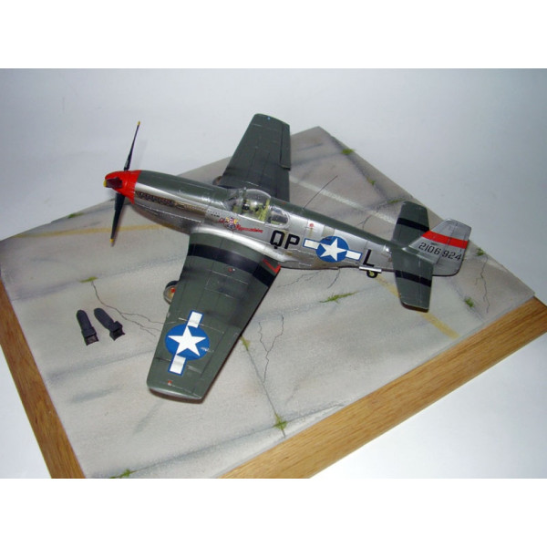 Мустанг P-51 C, американськ. винищувач ІІ Св.війни 1/48  ICM 48121