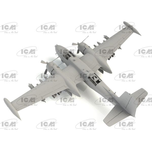 B-26K з американськими пілотами та техніками 1/48 ICM 48280