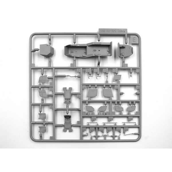 AH-1G “Arctic Cobra”, США 1/48 ICM 48299