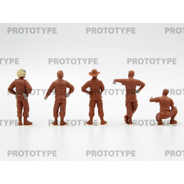 "FORWARD BASE" Cobra AH-1G + Bronco OV-10A with pilots and ground personnel 1/48 ICM 48303