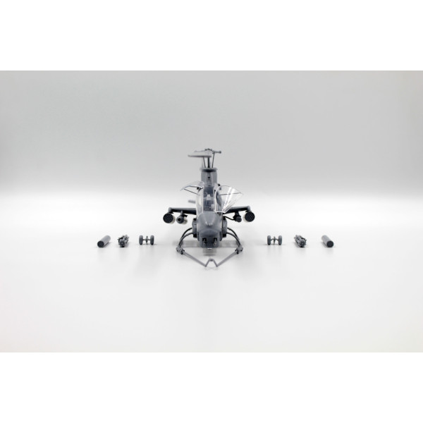 "FORWARD BASE" Cobra AH-1G + Bronco OV-10A with pilots and ground personnel 1/48 ICM 48303